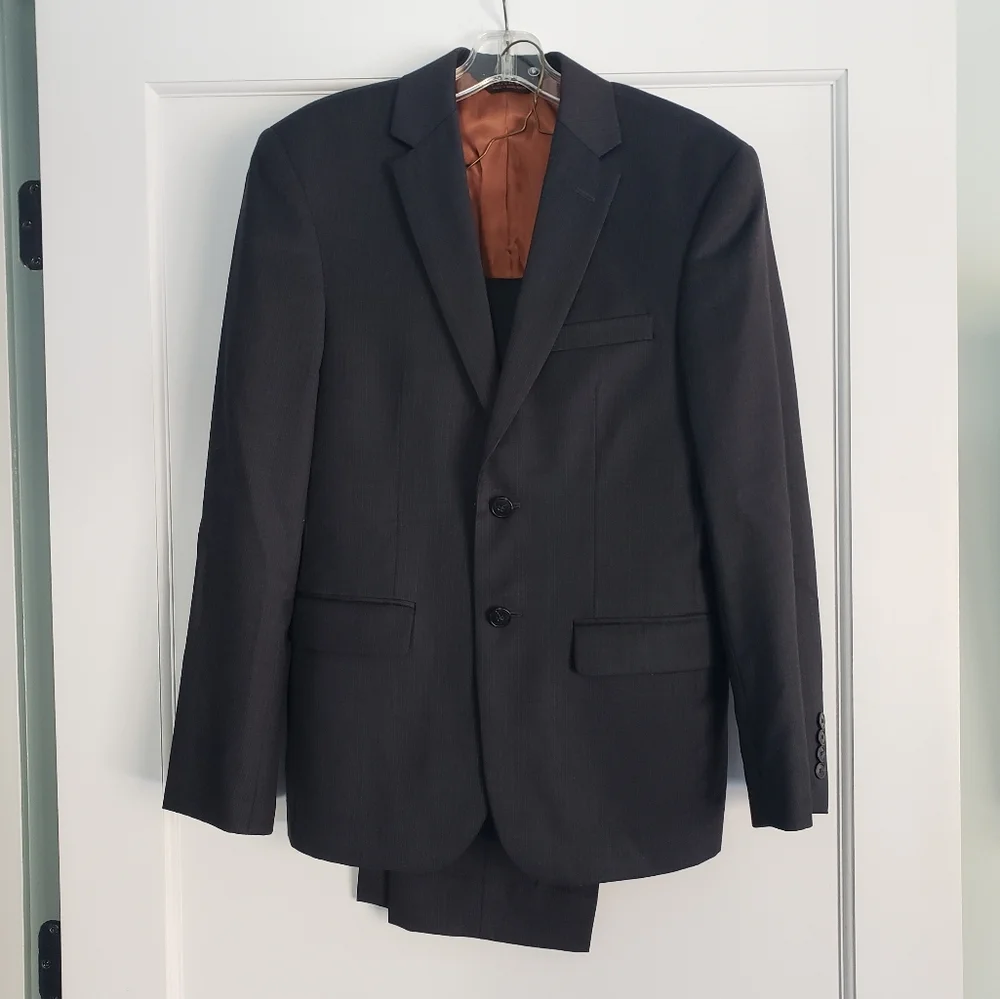 Mens Joseph A Banks Signature 2 piece Suit Navy with Size 29S 100% Wool